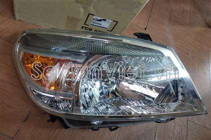 den-pha-trai-ford-everest-uf6a510l0-chinh-hang