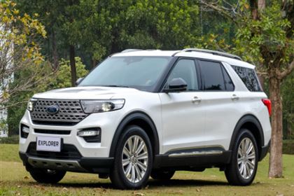 Ford Explorer LIMITED _ CVT 