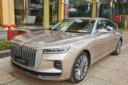 Hongqi H9 Premium Sport _ CVT 