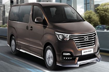 Hyundai Starex Facelift 2.4 MT 