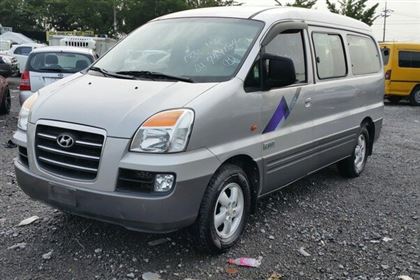 Hyundai Starex GATH 2.4 MT 
