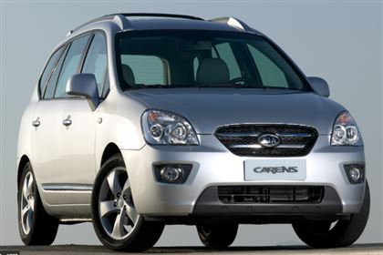 KIA Carens GATH 2.0 MT 