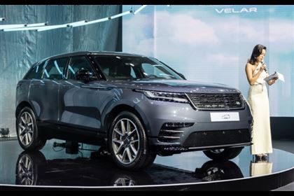Landrover Velar Dynamic SE P250 _ DCT 