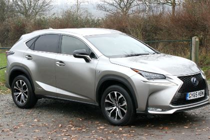 Lexus NX300 L 2.0 CVT 