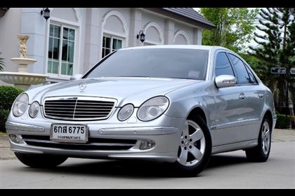 Mercedes-Benz E240 AT _ 