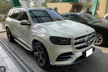 Mercedes-Benz GLS450 4Matic _ CVT 