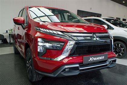 Mitsubishi Xpander Premium _ AT 
