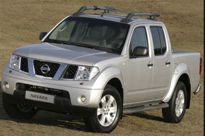 Nissan Navara LE 2.5 MT 