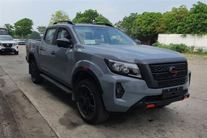 Nissan Navara Twin Turbo 2.3 AT 