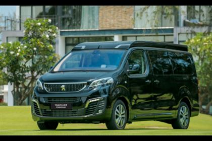Peugeot Traveller Luxury _ CVT 