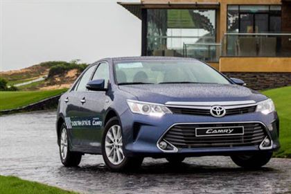 Toyota Camry E 2.0 AT 