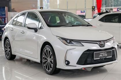 Toyota Corolla Altis E 1.8 CVT 