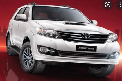 Toyota Fortuner V 2.5 MT 