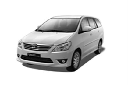 Toyota Innova E 2.0 AT 