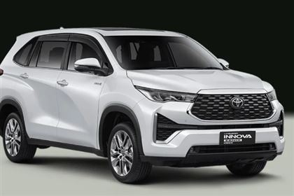 Toyota Innova V _ CVT 