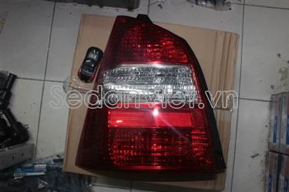 Vỏ đèn hậu phải Nissan Livina 26550CJ00A-OE giá rẻ