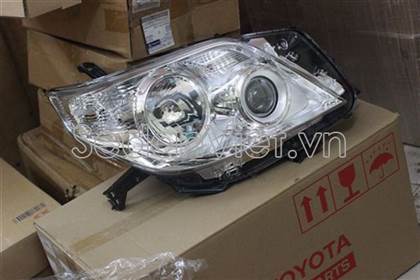 Vỏ đèn pha trái không xenon Toyota Land Cruiser Prado 8117060e10