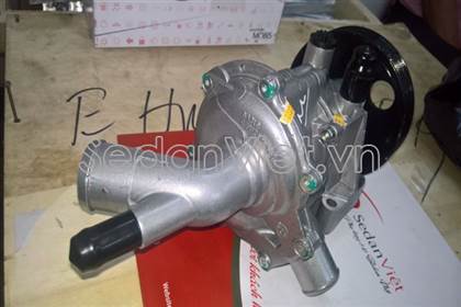 Bơm trợ lực lái 04693095AB