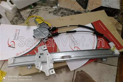 Compa nâng hạ kính cánh cửa trước trái 0K2A259560