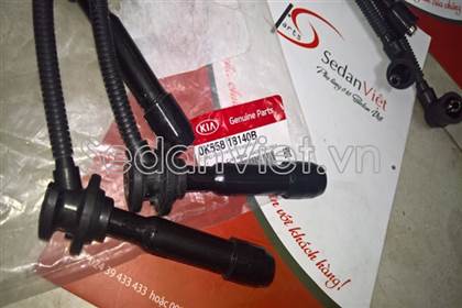 Bộ dây cao áp 3 sợi 0K55818140B