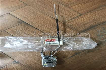 Ổ khóa ngậm cánh cửa trước 0K6B658310