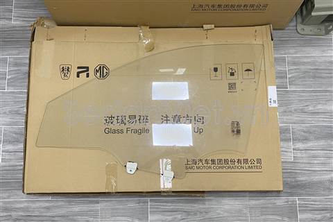 Kính cánh cửa trước 10233931