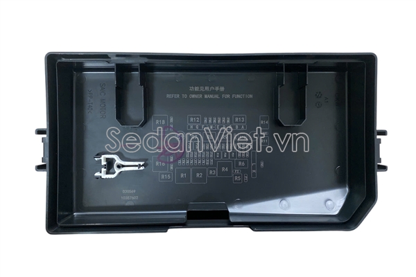 Nắp hộp cầu chì động cơ 10357602