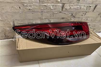 Đèn hậu ngoài trái 10571681