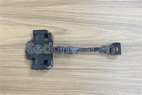 Hạn chế hành trình cánh cửa sau 10771101