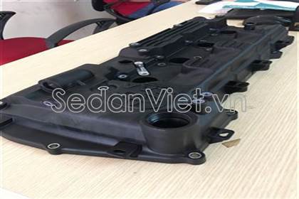 Nắp che dàn cam 112010C041