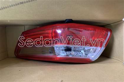 Vỏ đèn hậu phải Toyota Camry LE 2006-2009