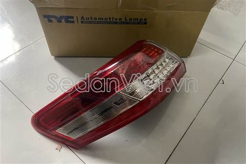 Vỏ đèn hậu trái - 11633000