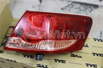 Đèn hậu ngoài phải dùng cho xe Toyota Camry 2006-2011