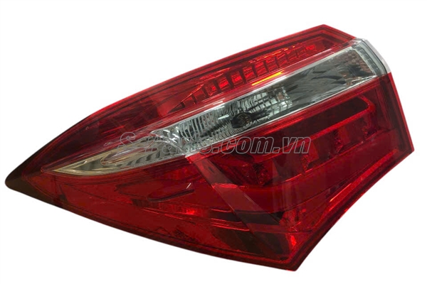 Vỏ đèn hậu trái 11C476062B