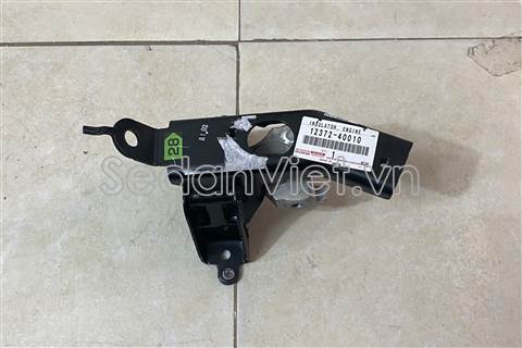 Chân máy Toyota Yaris 2005-2008