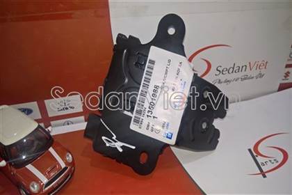 Ổ khóa ngậm cốp hậu 13501988