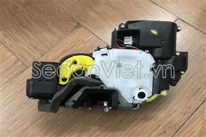 Ổ khóa ngậm cánh cửa trước điện 10 giắc 13579490