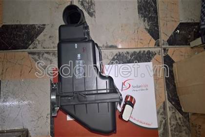 Hộp lọc gió có đựng lọc 1370058M10