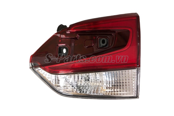Đèn hậu trong phải 175805009N
