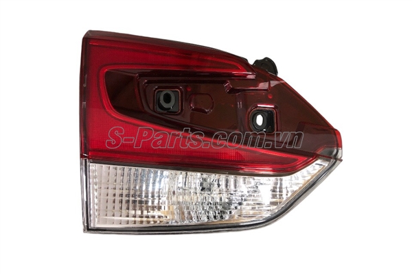 Đèn hậu trong trái Subaru Forester 2018-2021