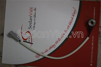 Cảm biến va chạm đầu xe 1864058M00