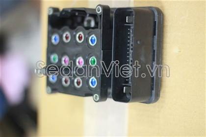 Đế điện cụm điều khiển ABS 20946171