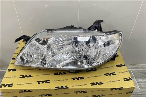 Vỏ đèn pha trái 20A138A52B