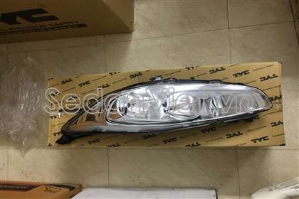 Vỏ đèn pha phải Ford Fiesta 2016-2017