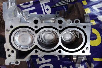 Lốc máy 2110205M00