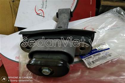Cao su chân giằng động cơ 219503S000