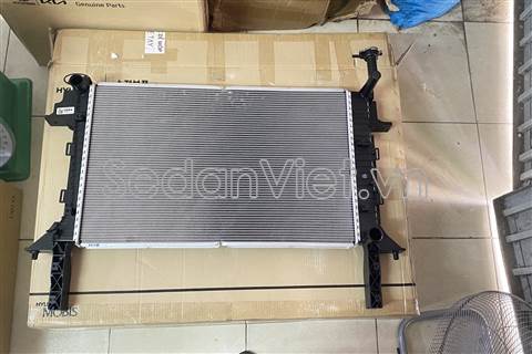 Két nước dùng cho xe Hyundai Solati 2017-2022