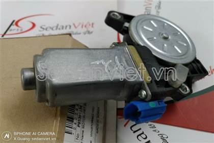 Motor lên xuống kính cánh cửa trước 25937973