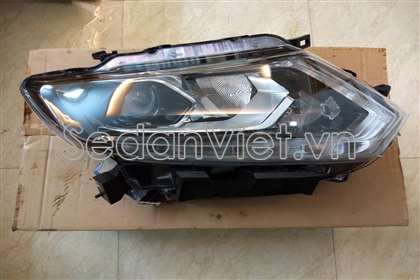 Vỏ đèn pha phải Nissan X-Trail 2018-2020