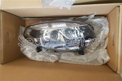 Vỏ đèn pha trái 260606821R